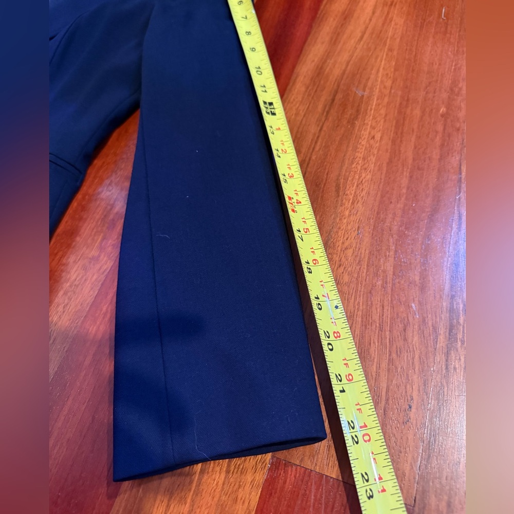 Talbots Classic Women’s Navy Wool Suit, 8P - Picture 6 of 12